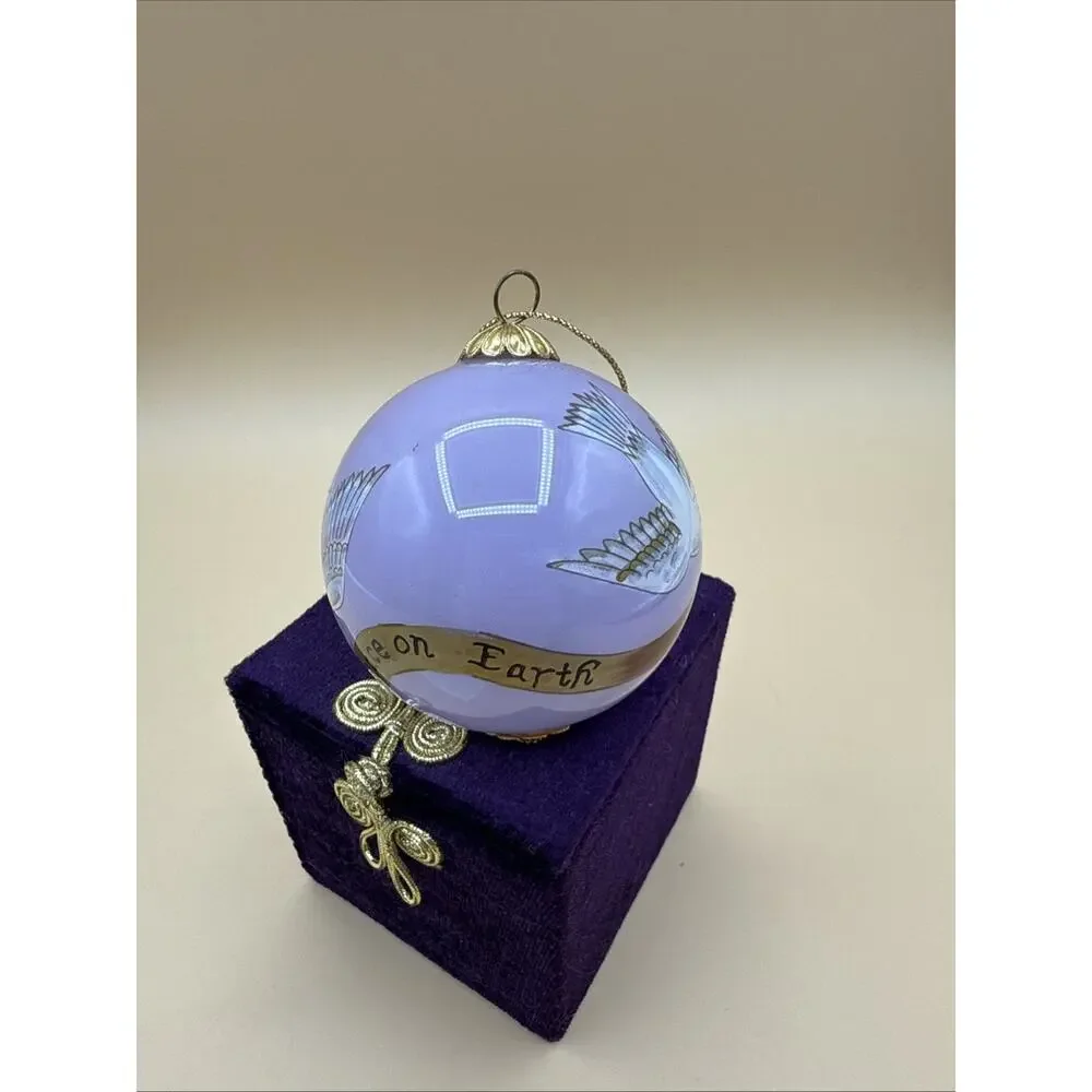 Pier 1 Imports la bien 2003 “Peace on Earth” Dove *Lavender*